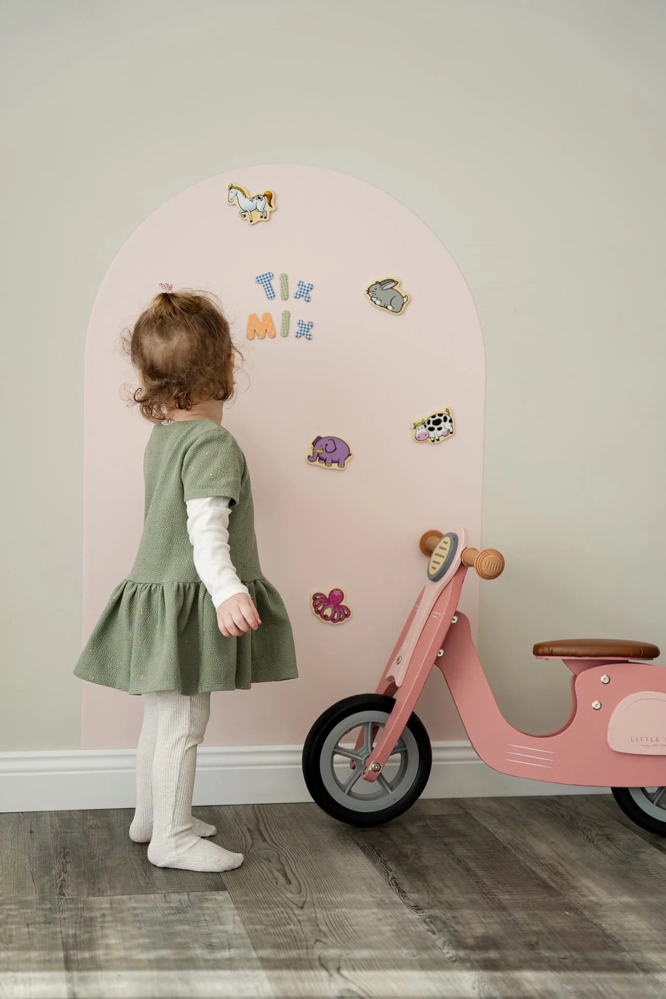 Magnetic Wall Board - Image 15